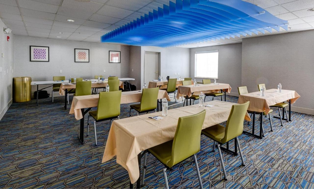 Holiday Inn Express & Suites Ashtabula-Geneva By Ihg Austinburg Exteriör bild