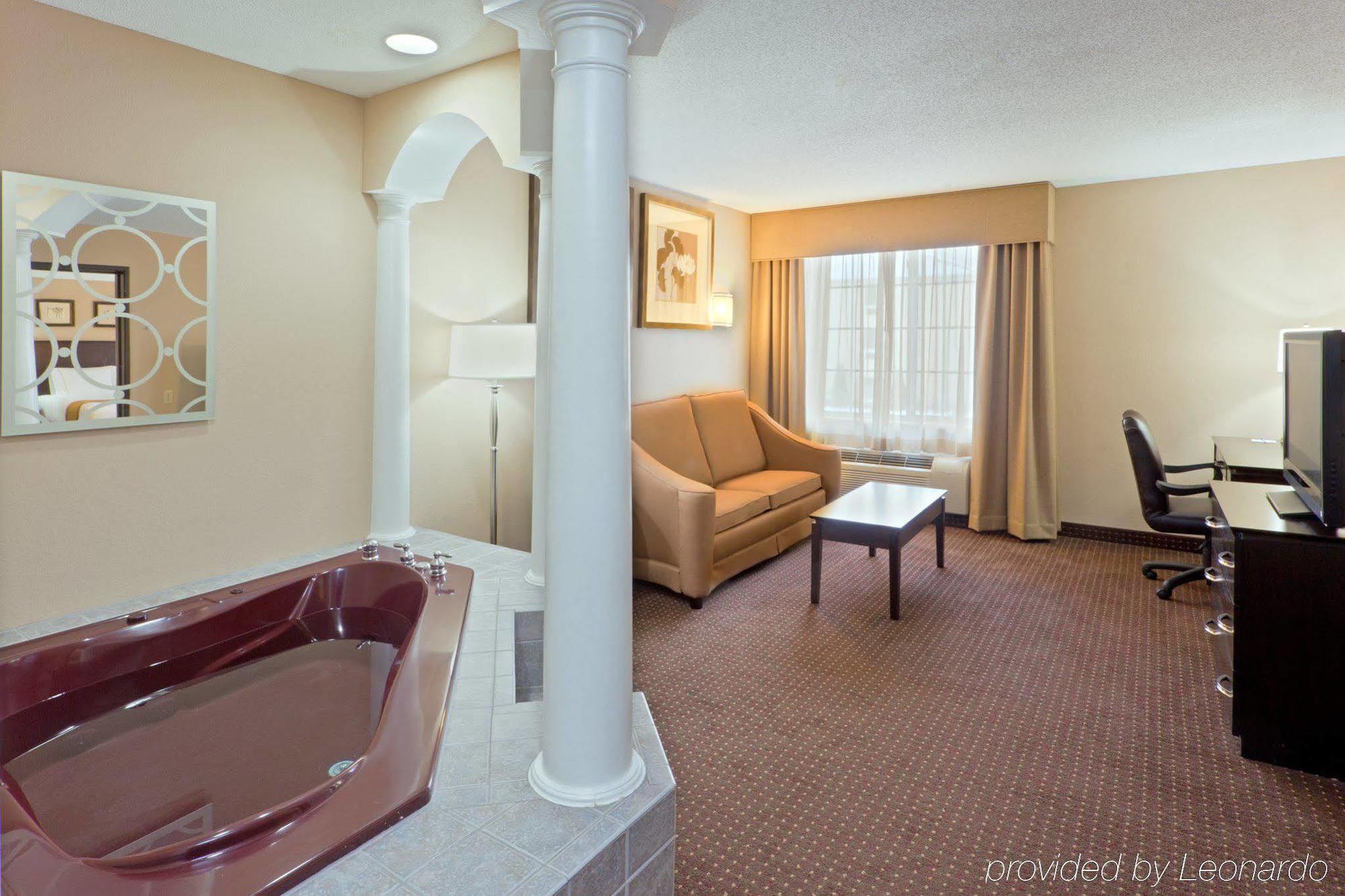 Holiday Inn Express & Suites Ashtabula-Geneva By Ihg Austinburg Rum bild